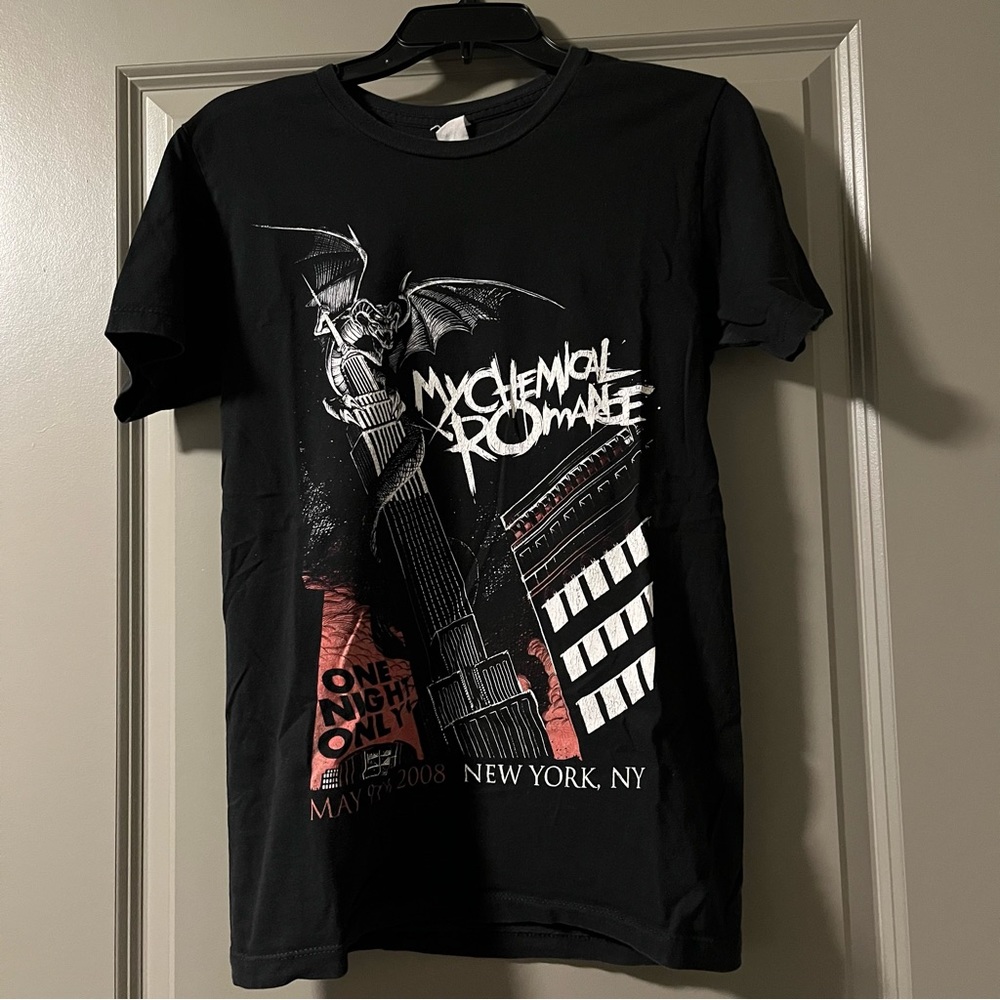 My Chemical Romance black emo band shirt men’s small